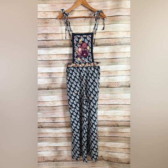 By Anthropologie Floral Embroidered Linen Blend Wide Leg Jumpsuit Size 2